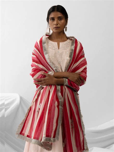 Pastel Pink dobby kurta with embroidered yoke – Anantaalife