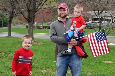 Berks County residents honor Army Reservists bound for Afghanistan ...
