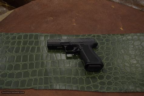 Pre-Owned - Shadow Systems DR920 Semi-Auto 9mm 4.5” Handgun