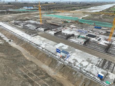 中国水利水电第十工程局有限公司 企业动态 装备工程公司与德阳二重万安公司签署战略合作协议