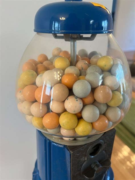Vintage Bubble Gum Machine - Kaufman Realty & Auctions