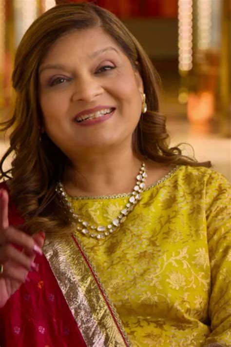 Sima Aunty: Articles, Photos, Videos & More Info | MensXP.com