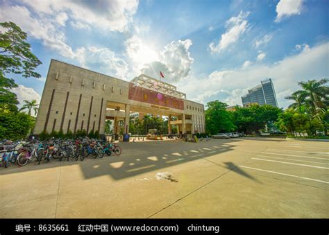 阳光下的惠州学院正门高清图片下载_红动中国