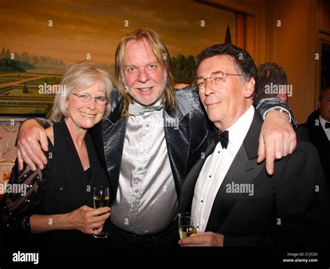 Actress Barbara Lord 60 Photos - Moonagedaydream.film