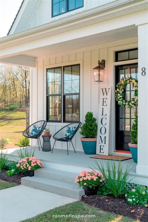 Front Porch Spring Decor 的图像结果