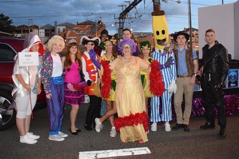 Costume Local Photographers 的图像结果