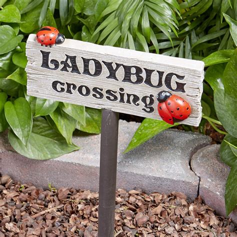 The Lakeside Collection Ladybug Crossing Sign - Garden Decoration for ...
