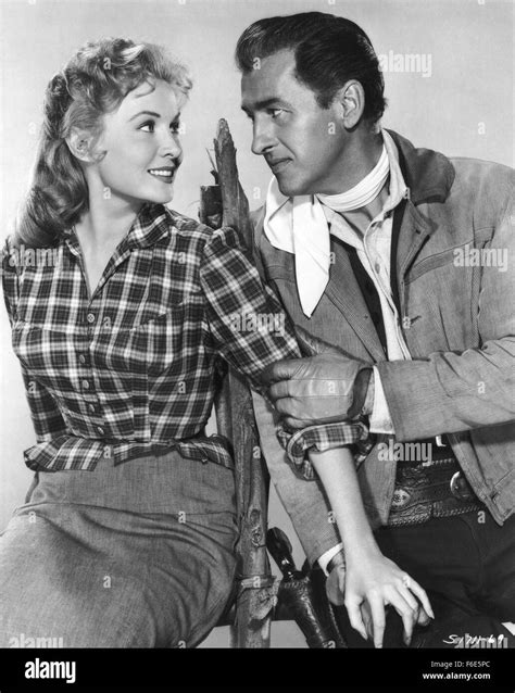 Gun glory 1957 stewart granger Black and White Stock Photos & Images ...