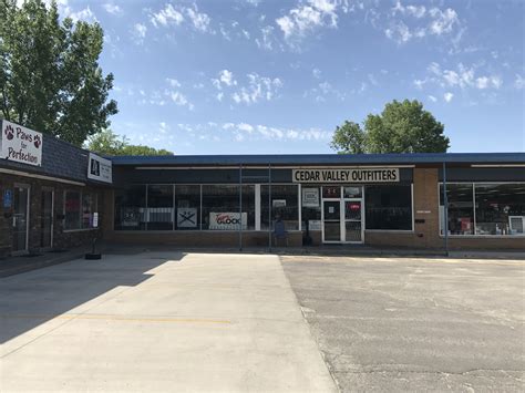 CEDAR VALLEY OUTFITTERS - Marion IA - Hours, Directions, Reviews ...