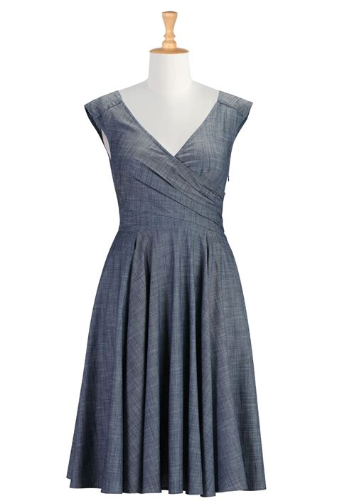 Layered faux-wrap chambray dress | Moda vestidos, Moda, Moda feminina