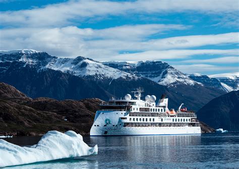 The 7 Best Cruises for Northern Lights Viewing - AFAR