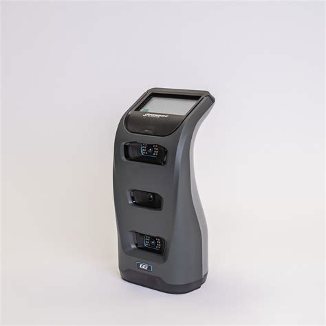 GC3 Launch Monitor | A Three-camera Photometric Golf Sim