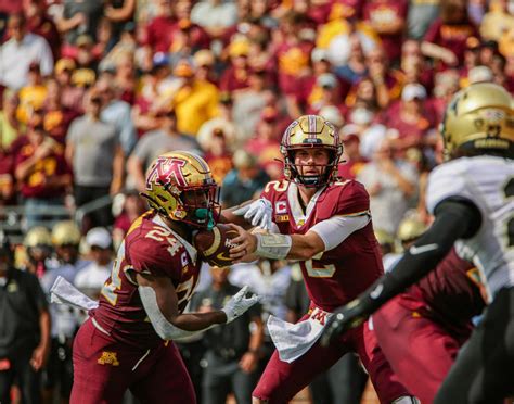 Gophers football conquers Spartans 34-7 – The Minnesota Daily