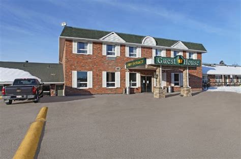 THE GUEST HOUSE INNS (Edson, Alberta) - Hotel Reviews, Photos, Rate ...