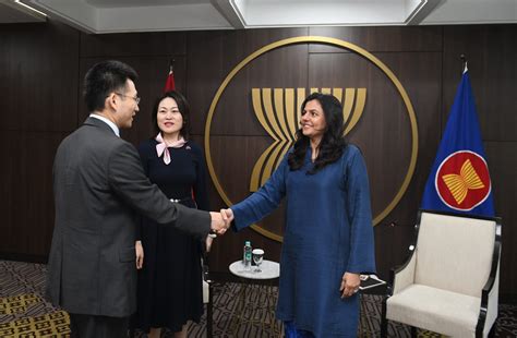 Deputy Secretary-General of ASEAN meets with Ambassador of the People’s Republic of China to ...