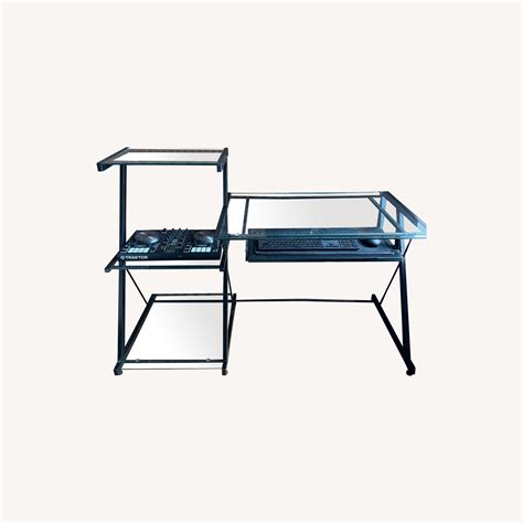 Small Glass Computer Desk 的图像结果