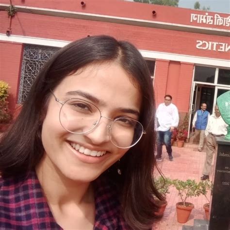 Tanvi - Biology teacher in New Delhi - ₹500/h