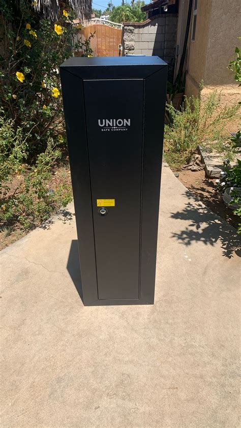 Union Safe Company 10 Gun Safe for Sale in Riverside, CA - OfferUp