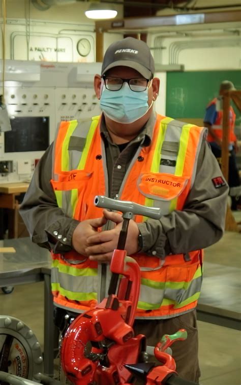 Meet a SATF Electrical Works Instructor