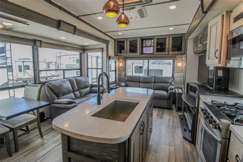 Exploring the Different Floor Plans of the Alliance Paradigm Fifth ...