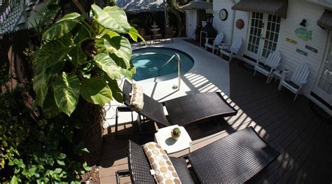 SEASCAPE TROPICAL INN (Key West) - Inn Reviews, Photos, Rate Comparison ...