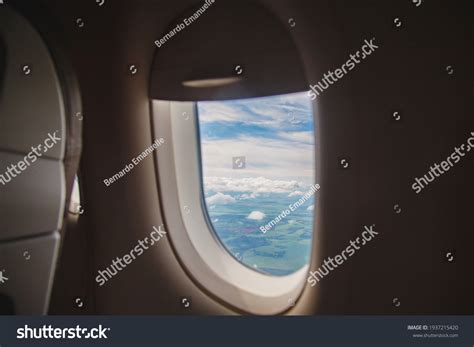 25,144 imágenes de Window seat airplane - Imágenes, fotos y vectores de ...