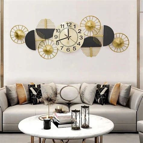 The Best Wall Clocks for Living Room Décor in 2024 - Punam Metalcrafts