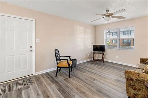 Tryon Village Apartments - New Bern, NC 28562 | ApartmentGuide.com