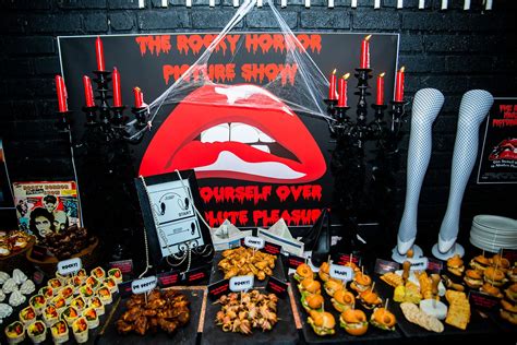 Pin by Giovanna Belo on 300 props | Rocky horror show, Horror themed ...