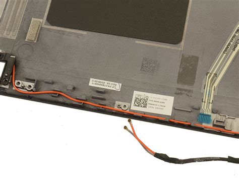 Alienware M15 R6 Back Panel Replacement 的图像结果