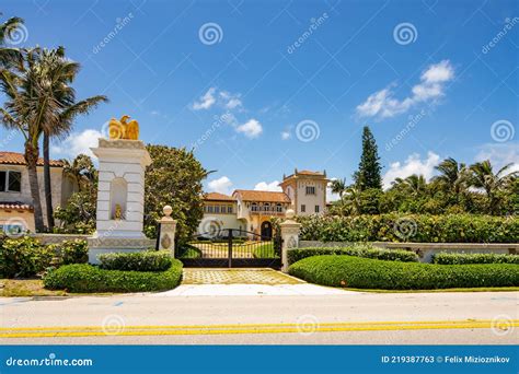 Foto De Una Casa Unifamiliar De Lujo En West Palm Beach Florida Usa ...