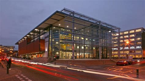 Top 10 reasons to choose De Montfort University | World World Wide âœ…