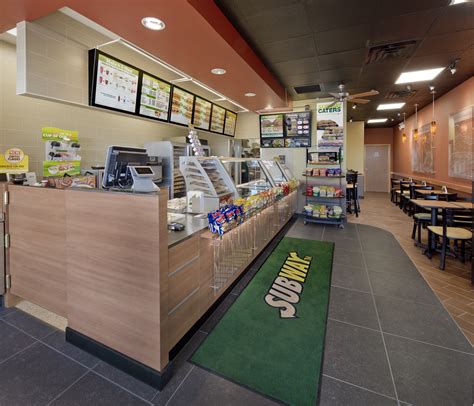 Subway Restaurant 的图像结果