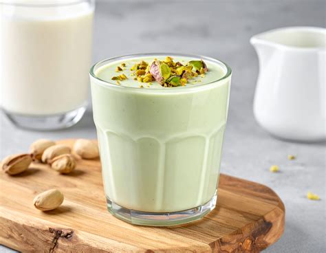 Pistachio Latte Creamer Recipe | Better Sweet Drinks