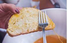 mozzarella in carrozza ricetta originale la ricetta originale della mozzarella in carrozza e mozzarella in carrozza ricetta originale la ricetta originale della mozzarella in carrozza e