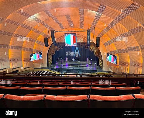 Rockefeller Center Theater 680+ Radio City Music Hall Exterior Stock - capacity of radio city music hall