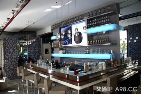 酒吧狂欢，调酒师调酒视频素材,休闲娱乐视频素材下载,高清3840X2026视频素材下载,凌点视频素材网,编号:505001