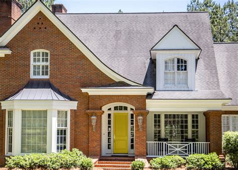 8 Popular Front Door Colors for Brick Houses | Fixr
