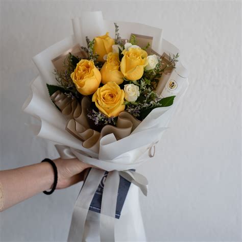 Yellow roses bouquet – Artofit