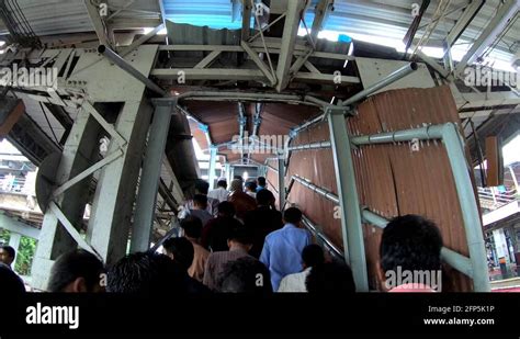 Local Train Crowd 的图像结果