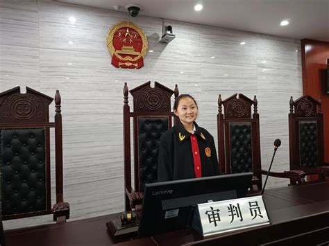 法官语言什么礼物最新素材