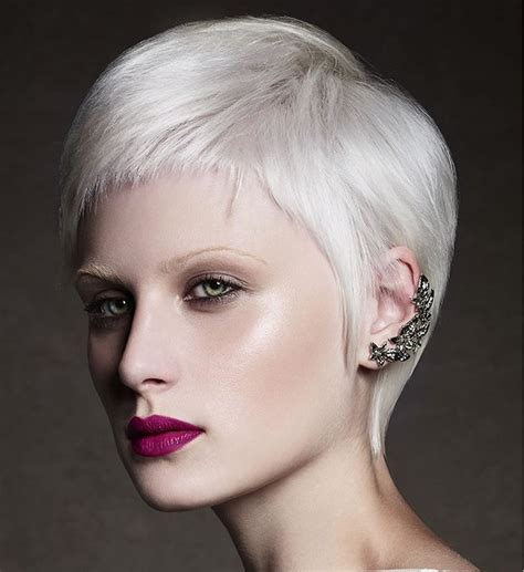 Platinum blonde hair color ideas for 2018-2019