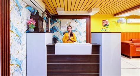 Book Hotel Vibe Blue in Noida on Brevistay