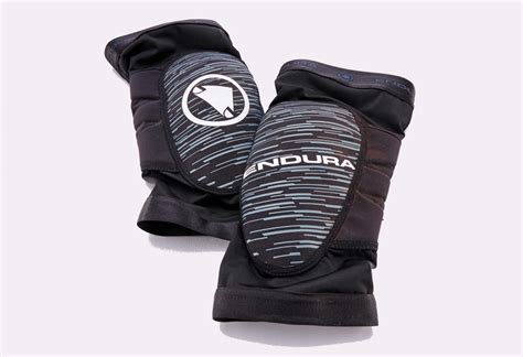 Endura Singletrack Lite Knee Pads II review - MBR