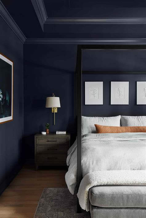 22 Ways to Decorate With Navy Blue in the Bedroom