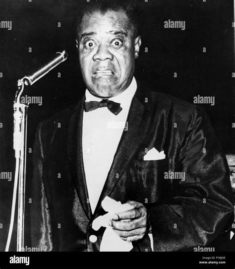 Louis armstrong satchmo trumpet hi-res stock photography and images - Alamy