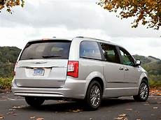 Chrysler Town And Country Mileage by 2013 Chrysler Town And Country Price Photos Reviews Chrysler Town And Country Mileage