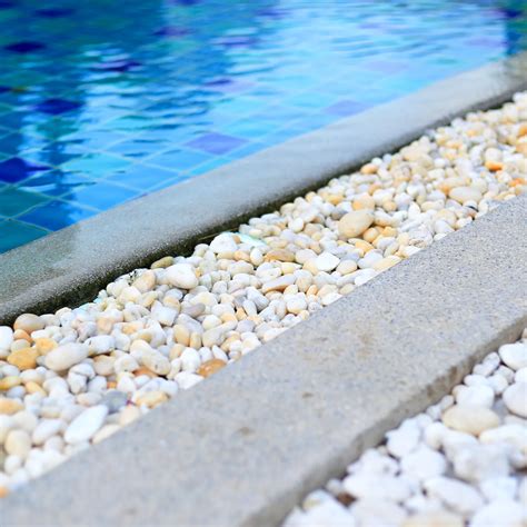 River Pool 的图像结果