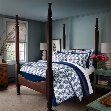 4 Ways to Style a Bed with Shams - John Robshaw Textiles