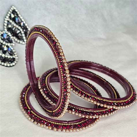 Moti Glass Bangle Set – Day Mood Collections by Kanika